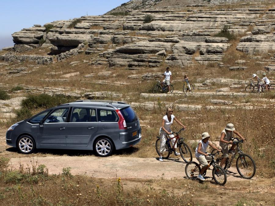  Citroen C4 Picasso 2006 года  (фото 127 из 155)